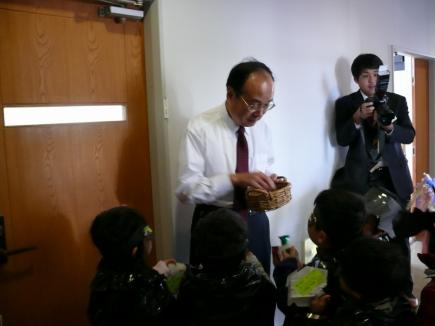 宗教主任の小林先生